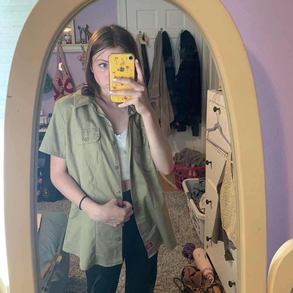 Dickie’s Tan Button-Up